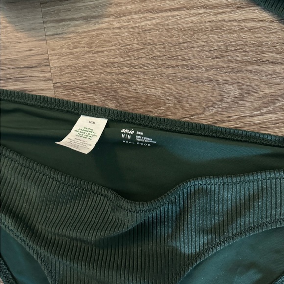 Aerie swimsuit - Picture 2 of 3